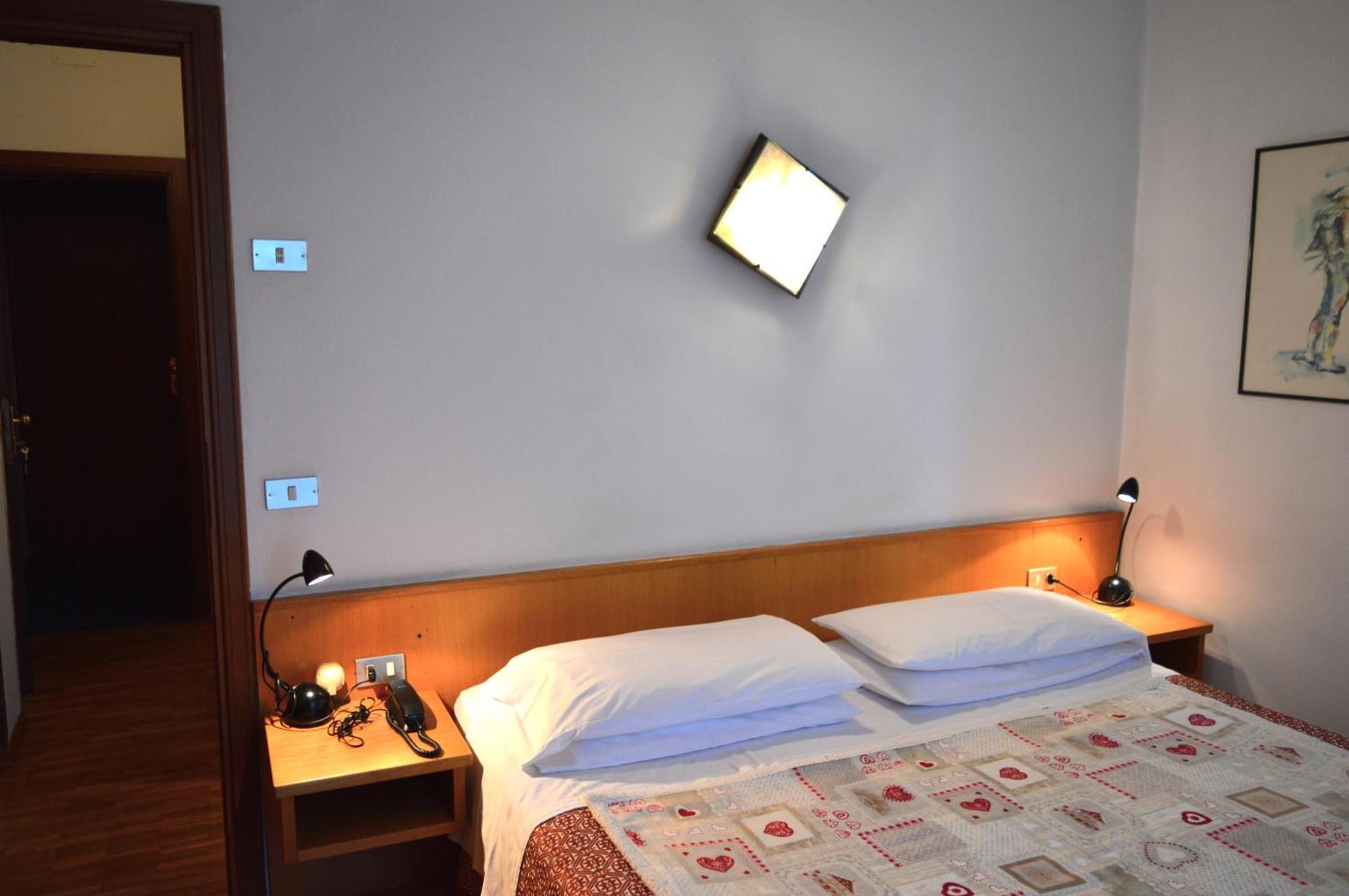 Hotel Wanda Pinzolo Exterior foto